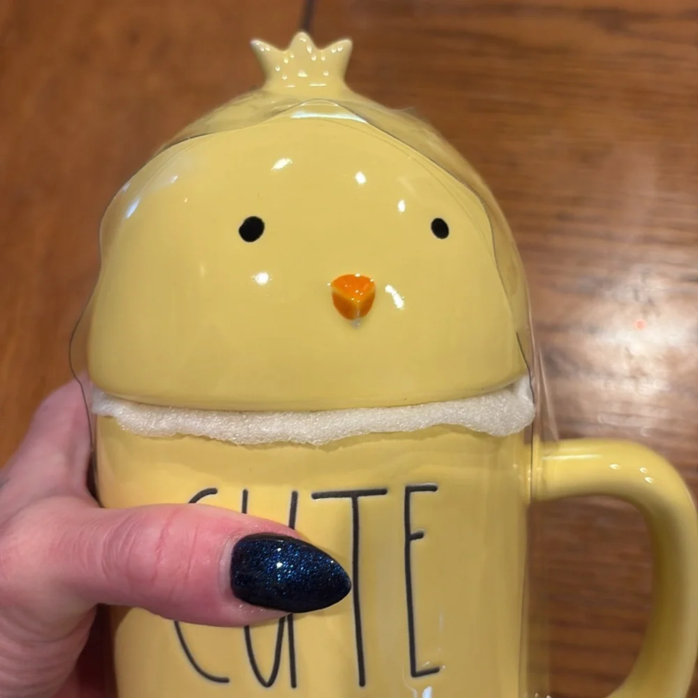 BNWT Rae Dunn CUTE CHICK 🐥 two piece mug HTF - Picture 4 of 4